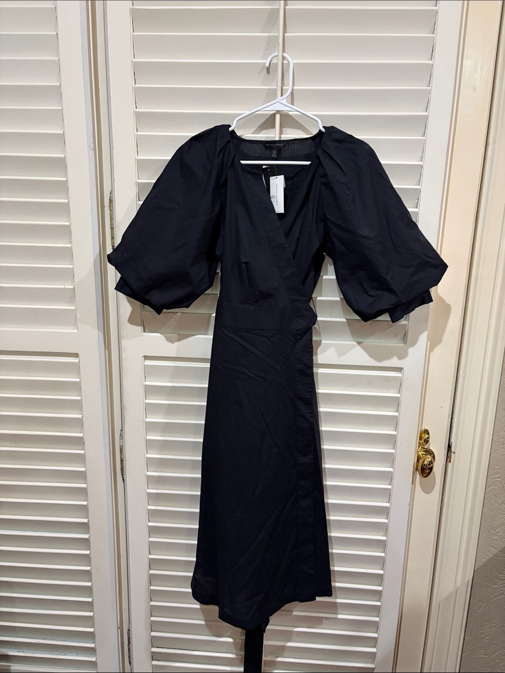 Banana Republic Black Puff Sleeve Midi Dress.Size xtrasmall NWT